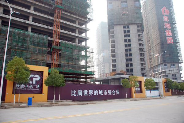 鄭州綠地中央廣場(chǎng)不銹鋼風(fēng)管安裝